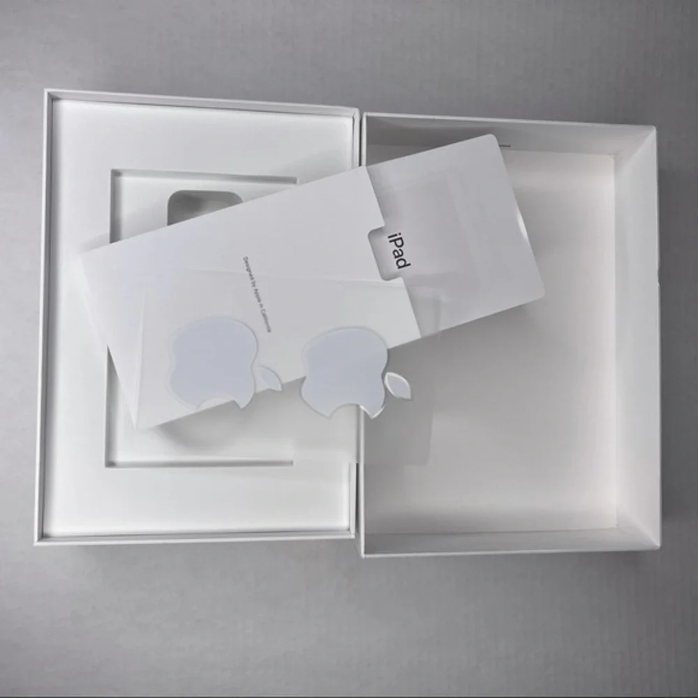 BOX iPad 8th generation box only 32GB